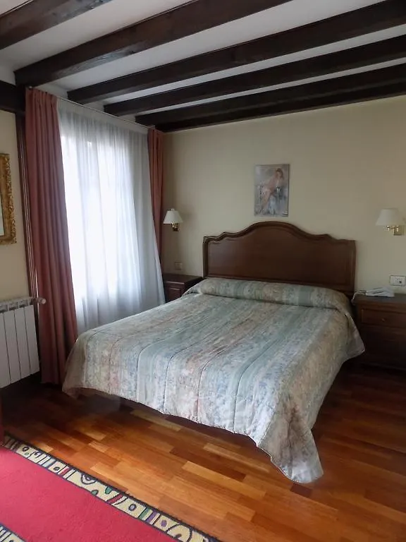 Hotel Itsasmin Ostatua Elantxobe Gasthof